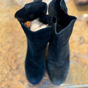 Tory Burch Suede boots with heels